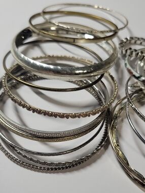 Assorted Silver-Tone Women’s Bangle Bracelet Lot